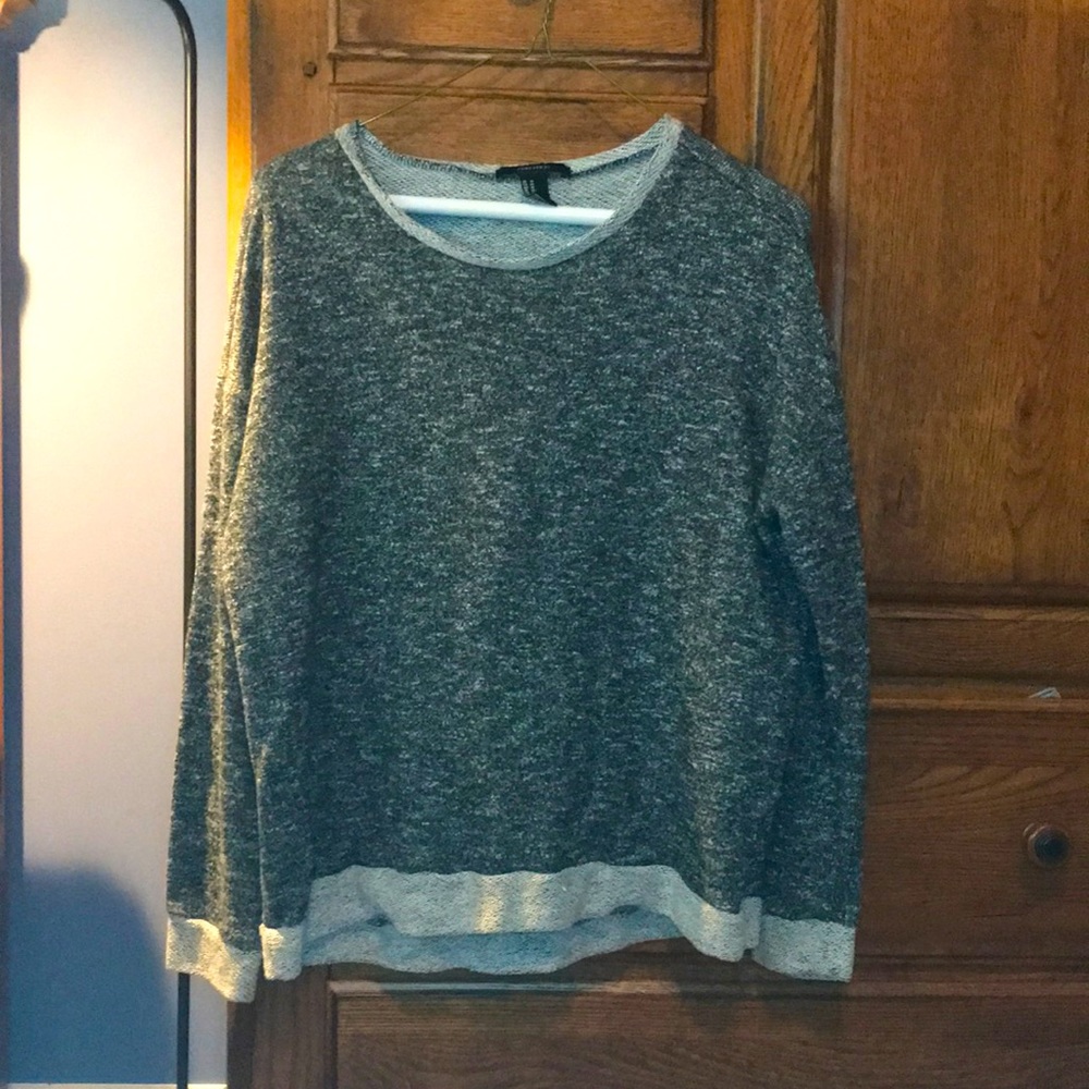 Forever 21 long sleeve sweater, M